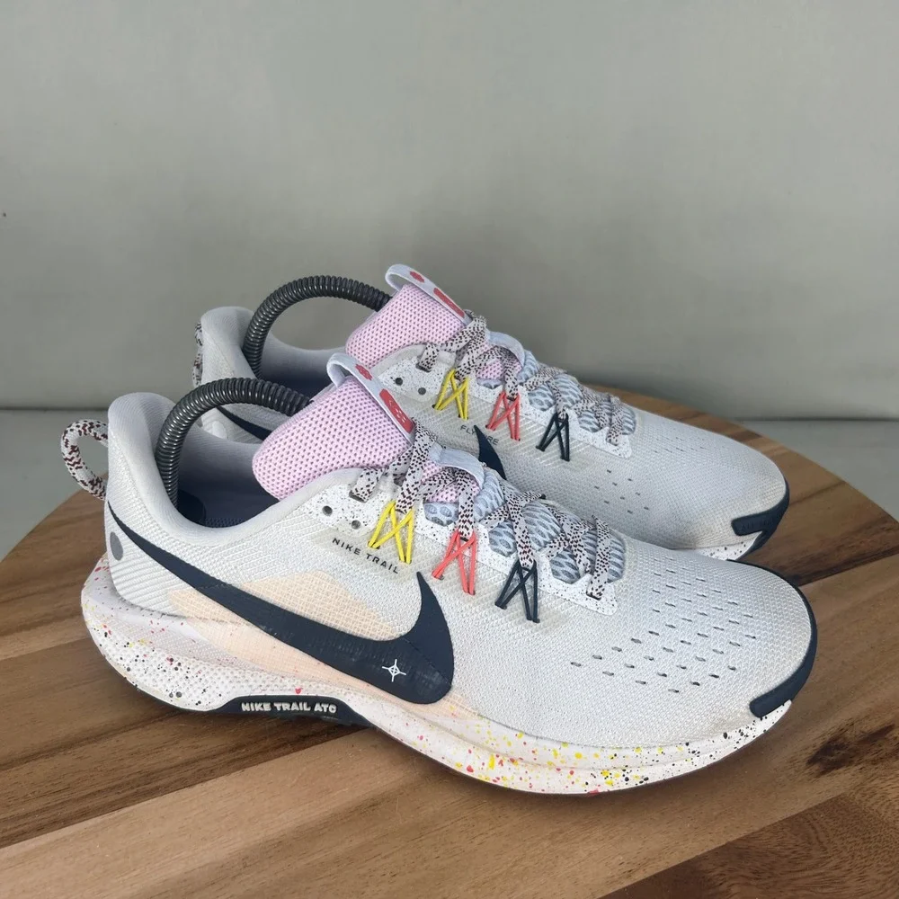 Nike Pegasus Trail 4 White Pink Blue Trail Running Shoes DV3865-102 Womens 9